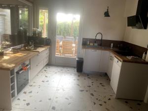 Beach Villa Spacious, Renovated & All-Included