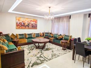 Luxoria home - Centric Flat, proximity to corniche