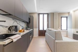 Vitruvio Palace - La Vista Apartments