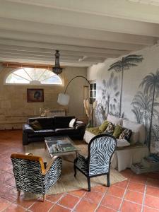 Villas Beautiful stone house with pool : photos des chambres