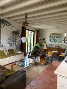 Villas Beautiful stone house with pool : photos des chambres