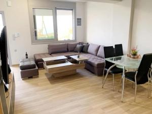 Modern Apartment in Agia Pelagia with Terrace