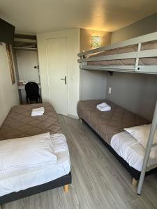 Hotels Fasthotel Roissy - Saint-Witz : photos des chambres