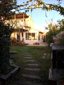 Beach Villa Spacious, Renovated & All-Included