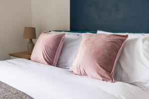 Cosy 2-Bed Home in Darlington Great Location!