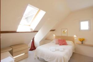 Hotels Hotel Des Arts : Chambre Double