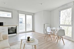 Appartements Spacieux 3 chambres avec balcon : photos des chambres