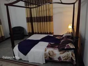 Lux Villa - Timbirigaskotuwa