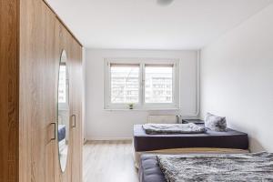 Enjoy your stay with DKN - Mon-Sun - Late night check-in - Multilanguage - Leipzig Grünau - Witamy serdecznie