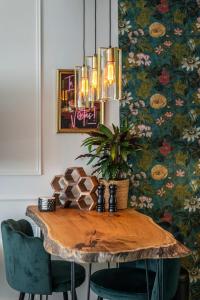 The Wellington - style, charm and sea views