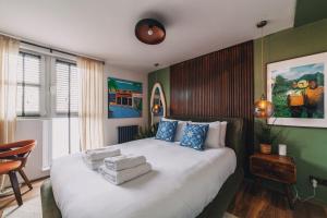 Peaceful & Unique Maisonette In Zone 2