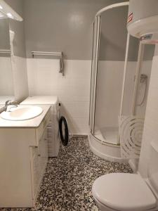 T2- Piscine- Commerces- Plages- Clim