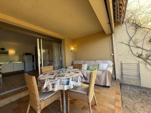 T2 en rez de jardin , proche plage de St Clair et commerces