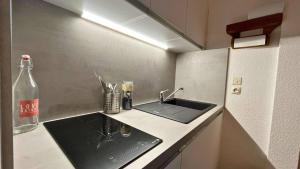 T2- Parking- Plages- Commerces