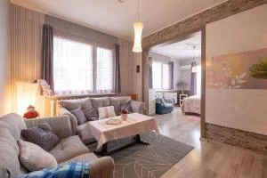 Little HoMe with a Park View - Sofia