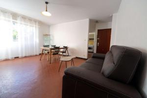 T2- Piscine- Plages- Commerces