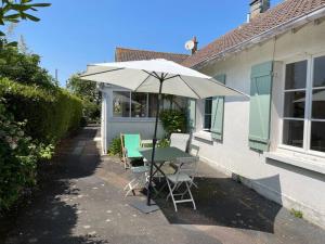 Maisons de vacances La Maison de Marie a 5 minutes a pied de la Plage avec Parking privee et gratuit : photos des chambres