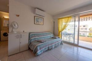 Superbe T3 Clim Piscine commerces et plages.