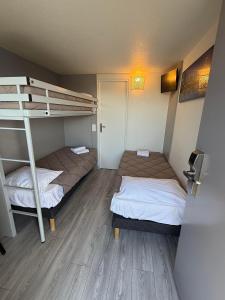 Hotels Fasthotel Roissy - Saint-Witz : photos des chambres