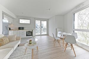 Appartements Spacieux 3 chambres avec balcon : photos des chambres