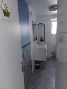 Appartements L-abri cotier du Pic Saint Loup dans l Herault : photos des chambres