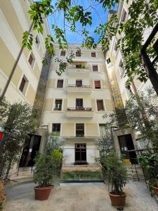 Domus Iulia, Trastevere