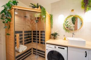 Apt luxueux 4p avec SAUNA, Proche PARIS, Métro 4