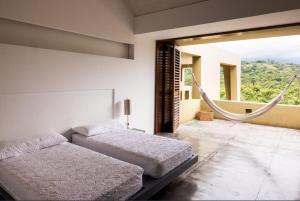 Sparkling 3BR Villa with Pool at Mesa de Yeguas