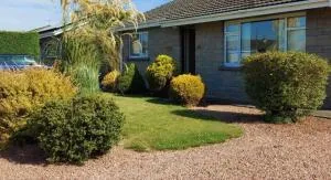 Ivy Cottage - Hillside
