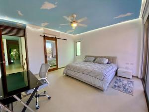 Experience tranquility and comfort, walk 3 min to the beach