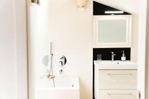 Riverside Loft Navigli - Spacious two-bedroom apartment