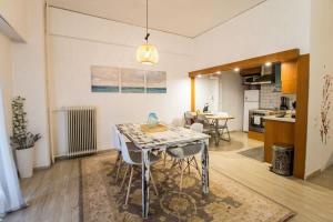 Stylish apt in Athens center