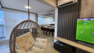 Ocean Park - Cobertura Dupléx com 4 Dormitórios e 3 Banheiros - Espaço Gourmet Completo, Ar Condicionado e Vista ao Mar