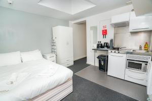 Compact & Cosy Central Coventry Budget Studio