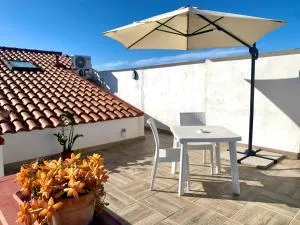 Casa Rosello - con terrazza - due passi dal centro - San Michele