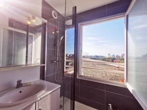 Appartements Pleasant entire apartement in Bordeaux with parking : photos des chambres