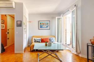 Pleasant central apartment with balcony