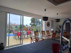 Villas Villa spacieuse avec piscine privee a L-Ile-d-Yeu – 150 m² : photos des chambres