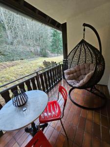 Triberg Falls Hideaway - Apartment 35
