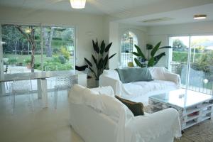 Villas Grande Villa avec Piscine, Petanque et Vue Mer pour 12 Personnes : photos des chambres