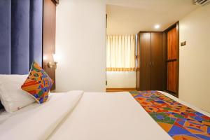 Glitz Hotels The Rio - Nr Solitaire Corporate Business Park