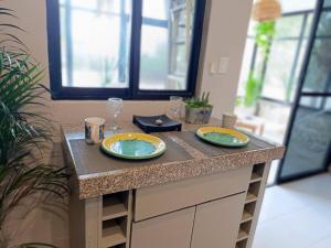 Oceanfront, 2 huge pools, Relax and enjoy Celestun Nature