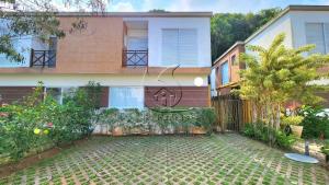 Linda Casa de alto padrão em praia de Juquehy