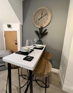 Cosy Stay, Principality Stadium