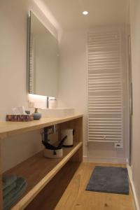 Cozy Central Apartment with Cathedral View on the 3rd floor