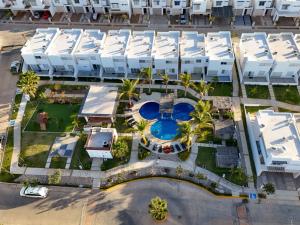 Casa en fraccionamiento privado con alberca y asadores - Almarena 1438