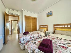 Stunning frontline apartment with golf views