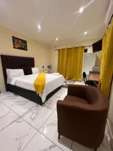 Kitty Guest House - Hoheizen