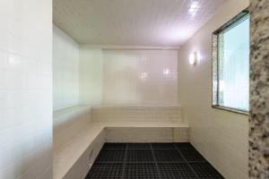 Suíte e Quarto em apto Compartilhado Frente Mar