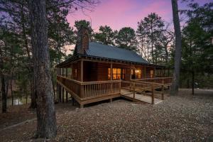 Sarah's Hideaway-Hot Tub Firepit & BBQ - 4-gwiazdkowe hotele w mieście Stephens Gap